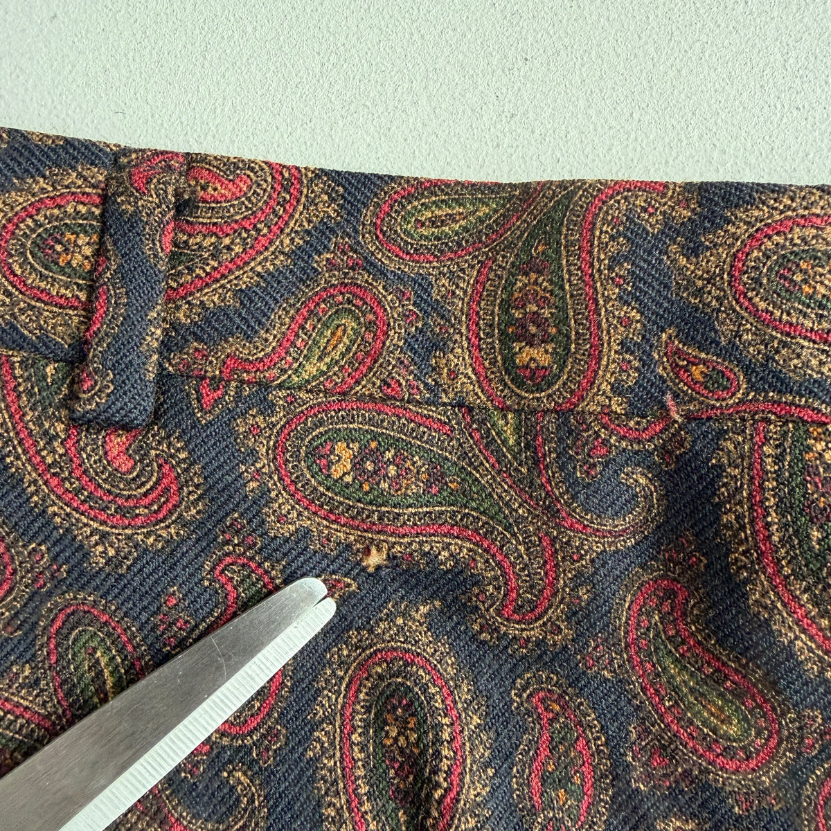 VNTG Polo Ralph Lauren (33/34 x 33) Wool Paisley Pleated Pants
