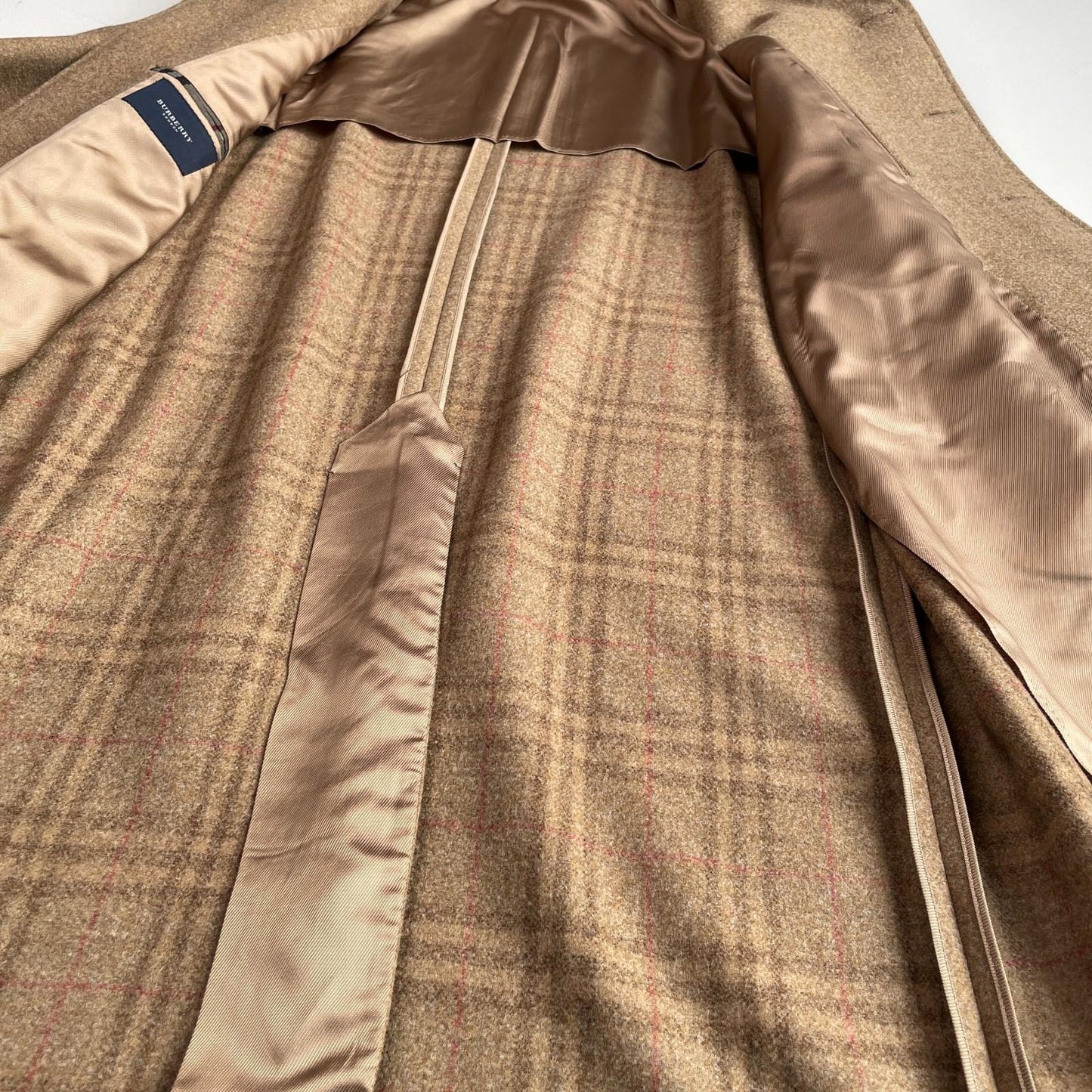 Burberry (42R) 100% Wool Camel Color Balmacaan Ragan Sleeve Over Top Coat