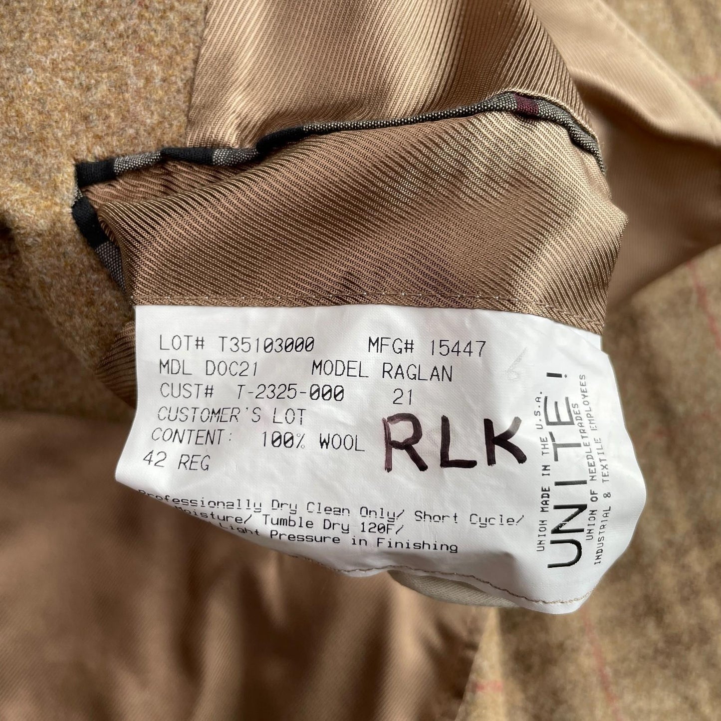 Burberry (42R) 100% Wool Camel Color Balmacaan Ragan Sleeve Over Top Coat