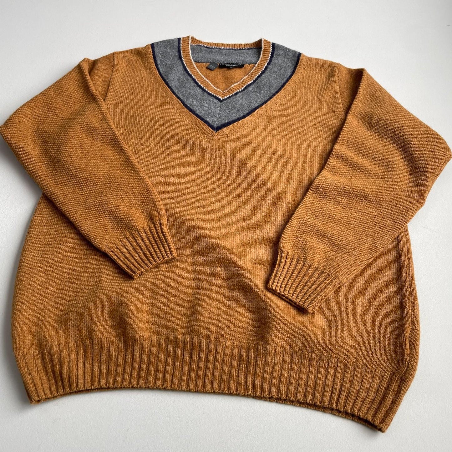 Phineas Cole by Paul Stuart (XL) Burnt Orange 100% Wool Cricket V-Neck Sweater