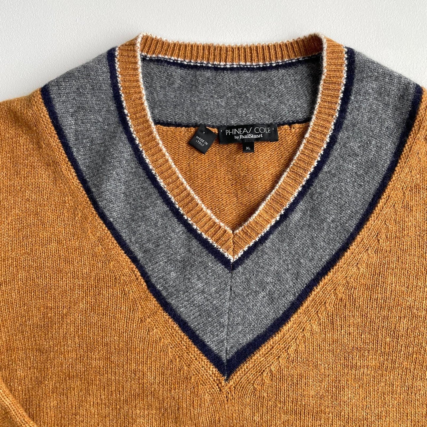 Phineas Cole by Paul Stuart (XL) Burnt Orange 100% Wool Cricket V-Neck Sweater