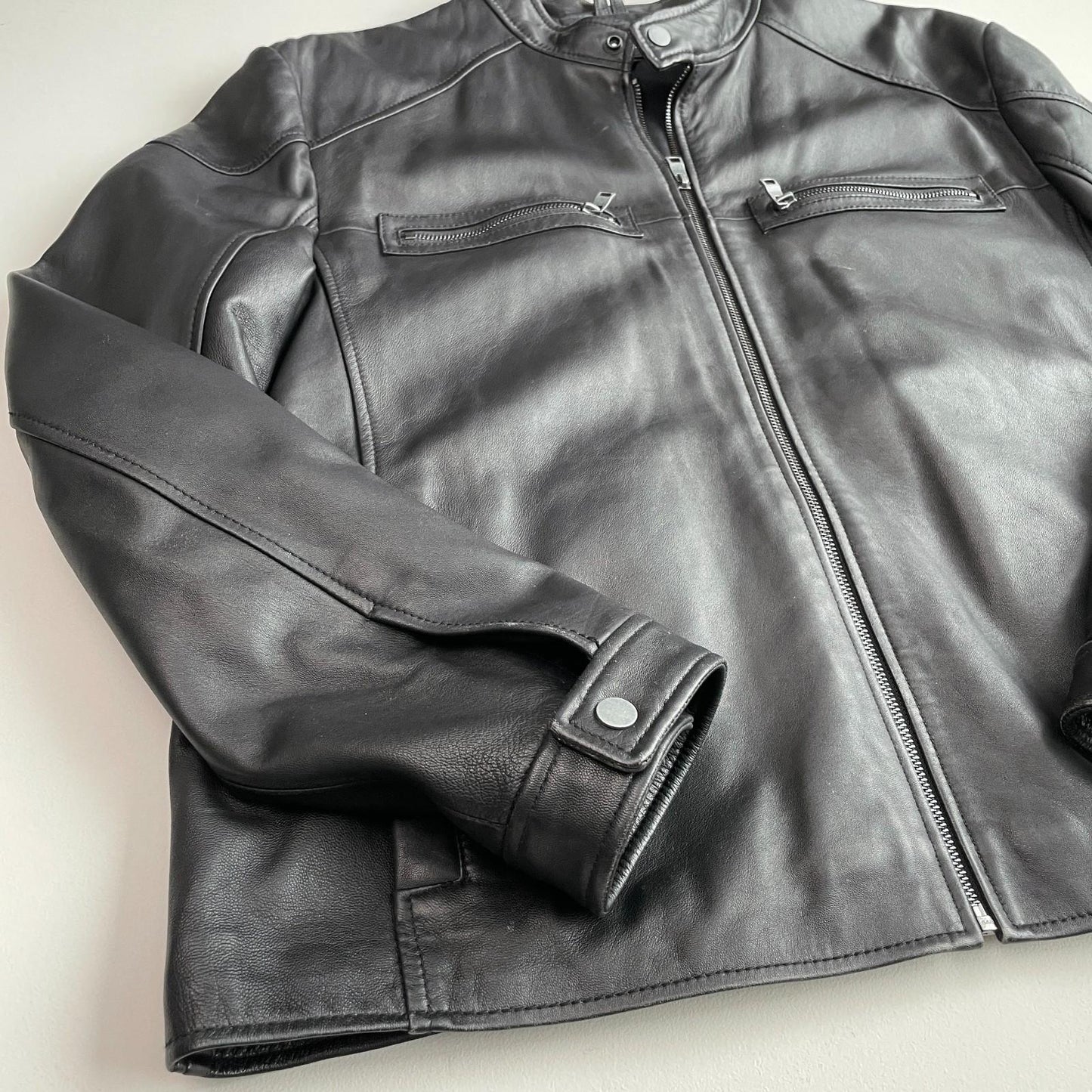 Barneys New York (XL) Black Leather Cafe Racer Motorcycle Jacket