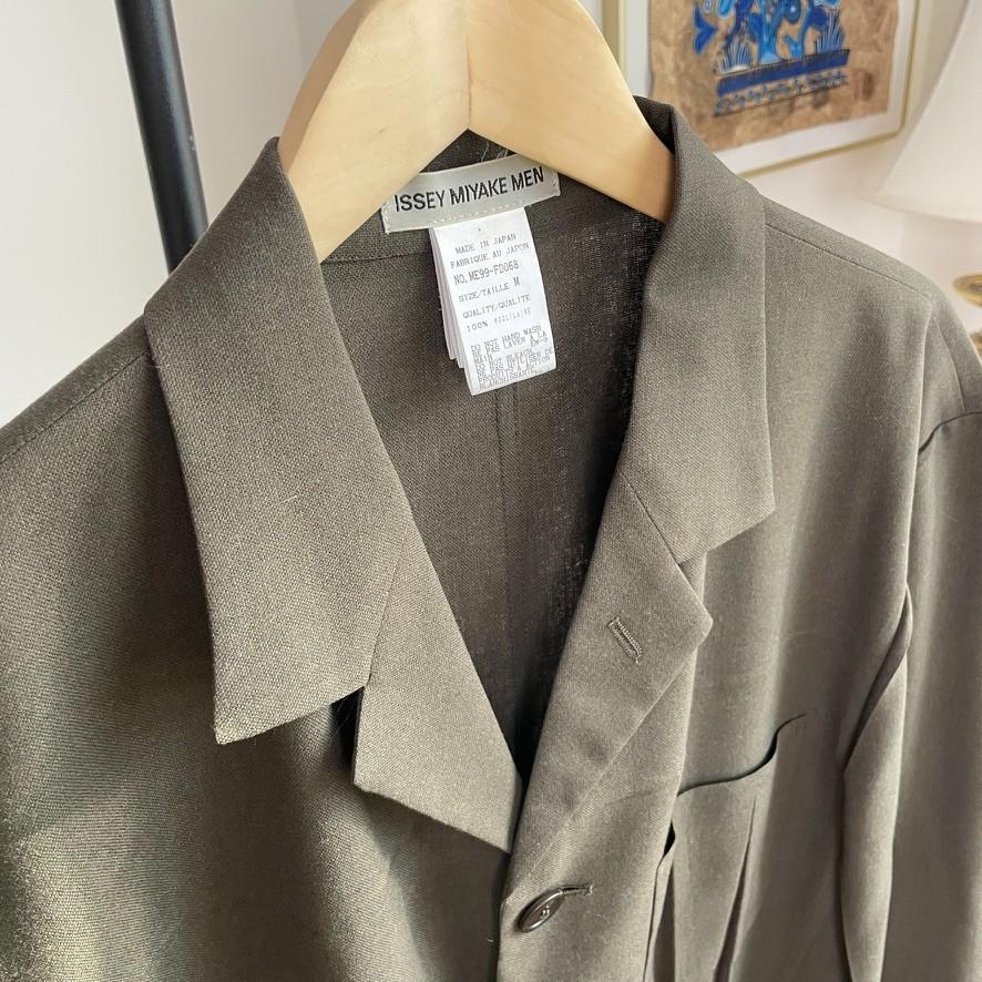 VNTG Issey Miyake (M /L) 100% Wool Military Green Pleated Chore Coat