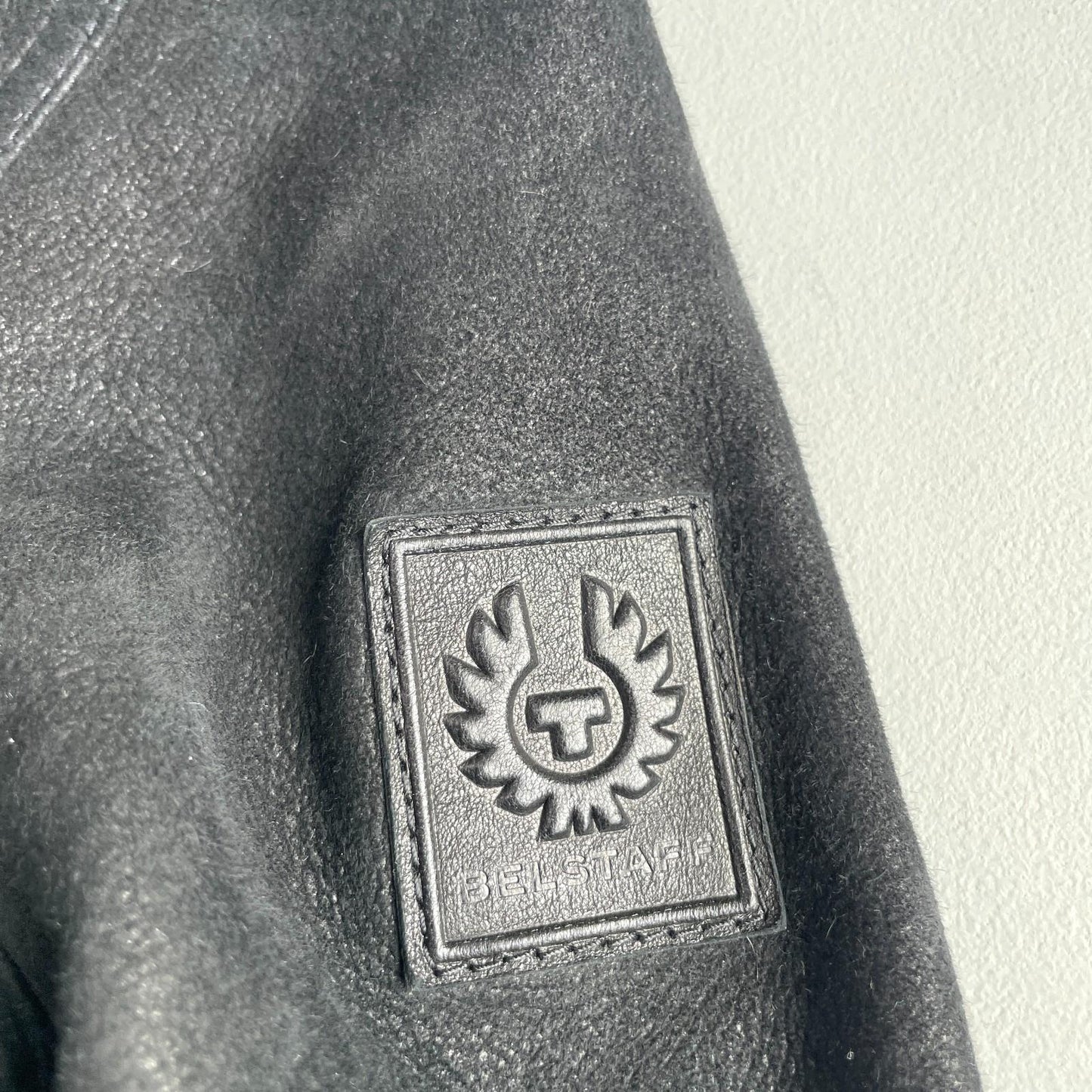 Belstaff (size 48 / M) Nubuck Leather Shearling Cafe Racer Black Jacket