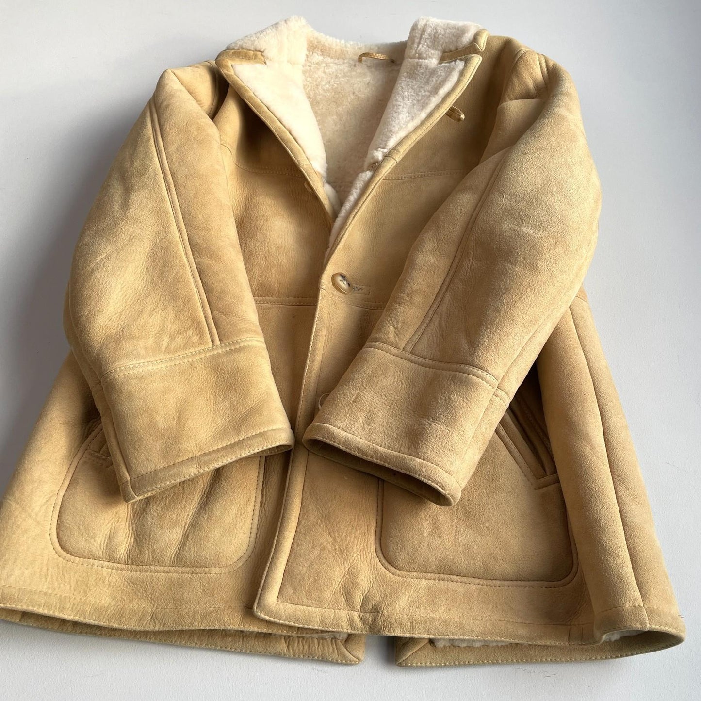 VNTG Knights Tailors (46 / XL) Genuine Leather Shearling Revere Collar Coat