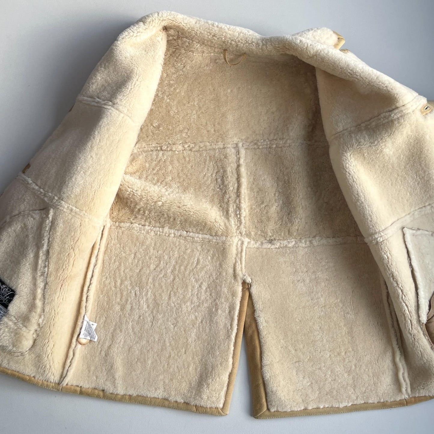 VNTG Knights Tailors (46 / XL) Genuine Leather Shearling Revere Collar Coat