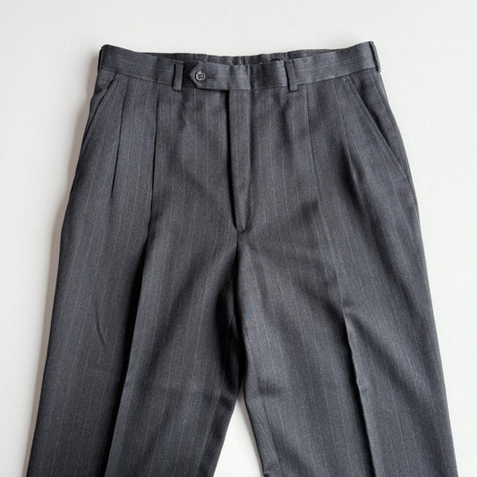 VNTG Burberry (33 x 33/32) Charcoal Pin Stripe Pleated Wool High Rise Pants