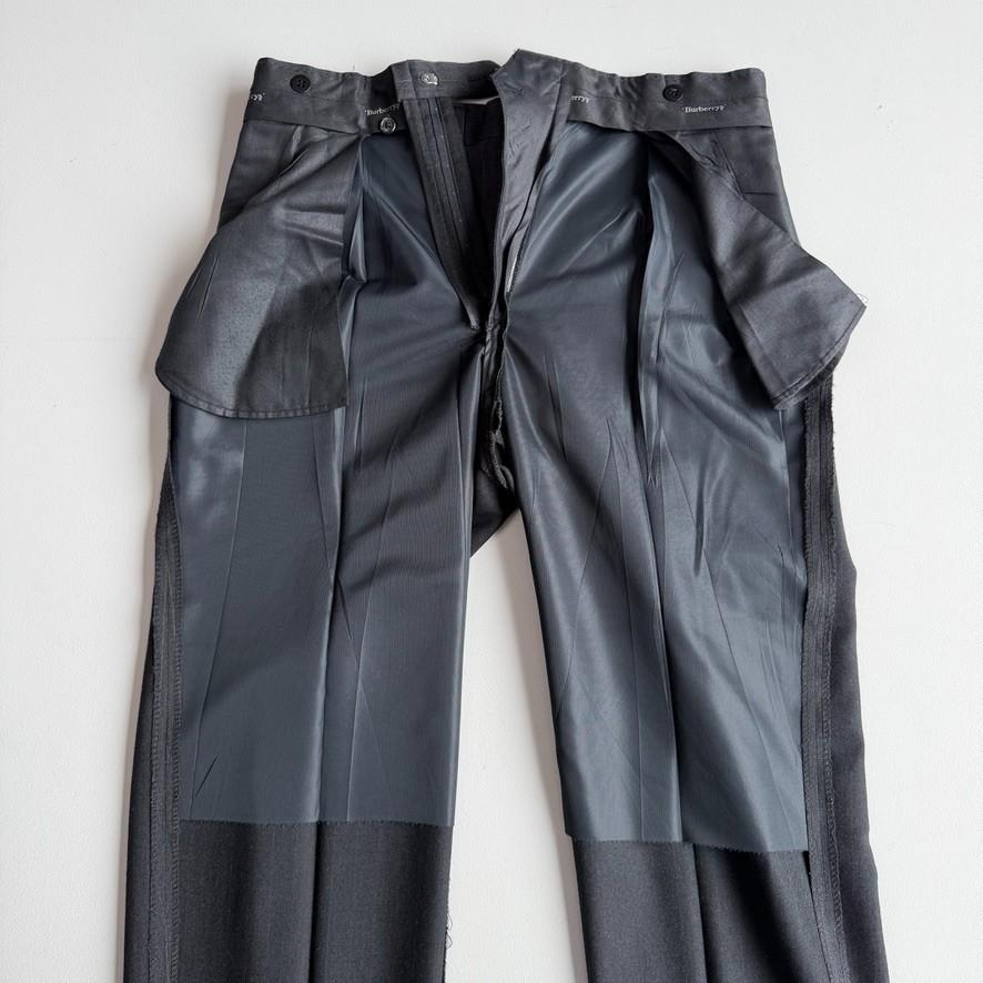 VNTG Burberry (33 x 33/32) Charcoal Pin Stripe Pleated Wool High Rise Pants