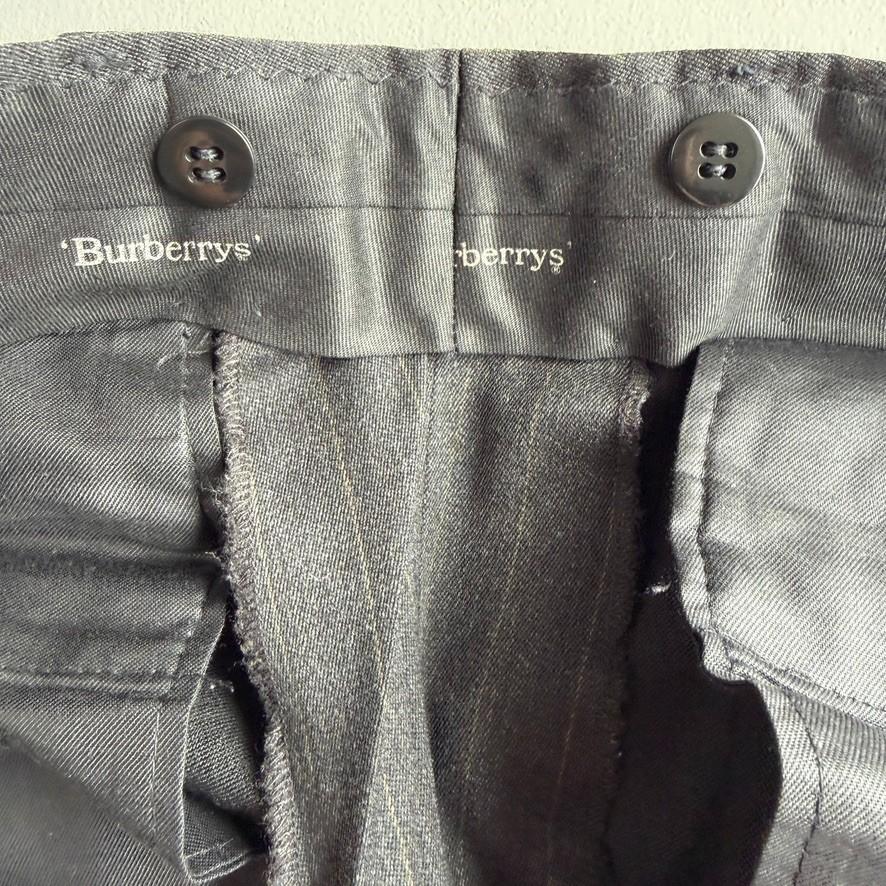 VNTG Burberry (33 x 33/32) Charcoal Pin Stripe Pleated Wool High Rise Pants