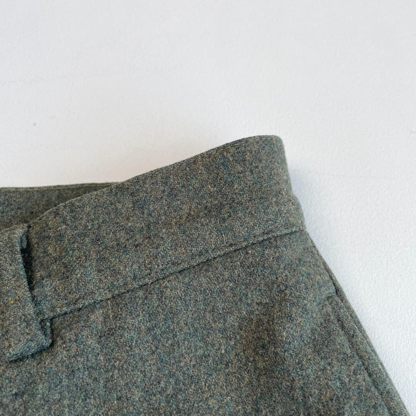 Polo Ralph Lauren (35x28) Olive Green 100% Virgin Wool Super 100s Pleated Pants