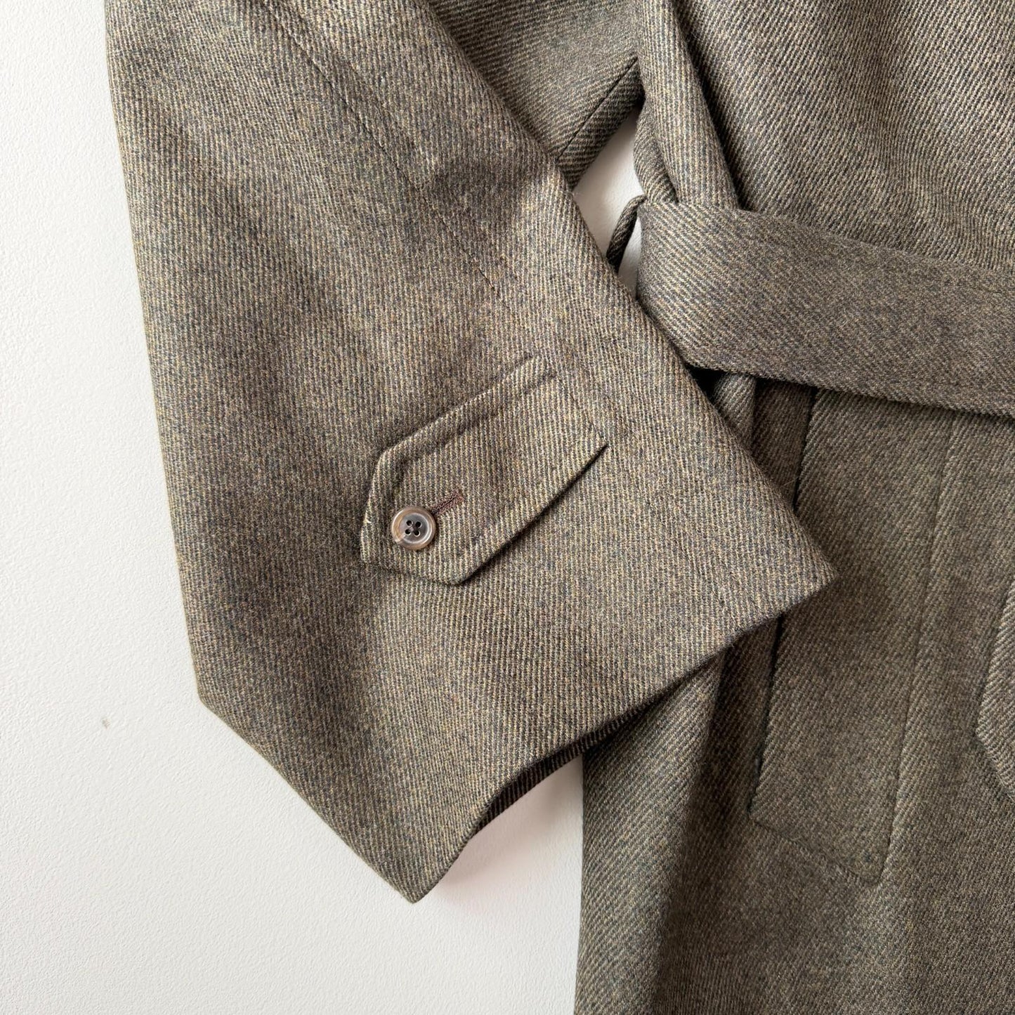 Burberry (48L) 100% Wool Olive Green Belted Balmacaan Raglan Coat