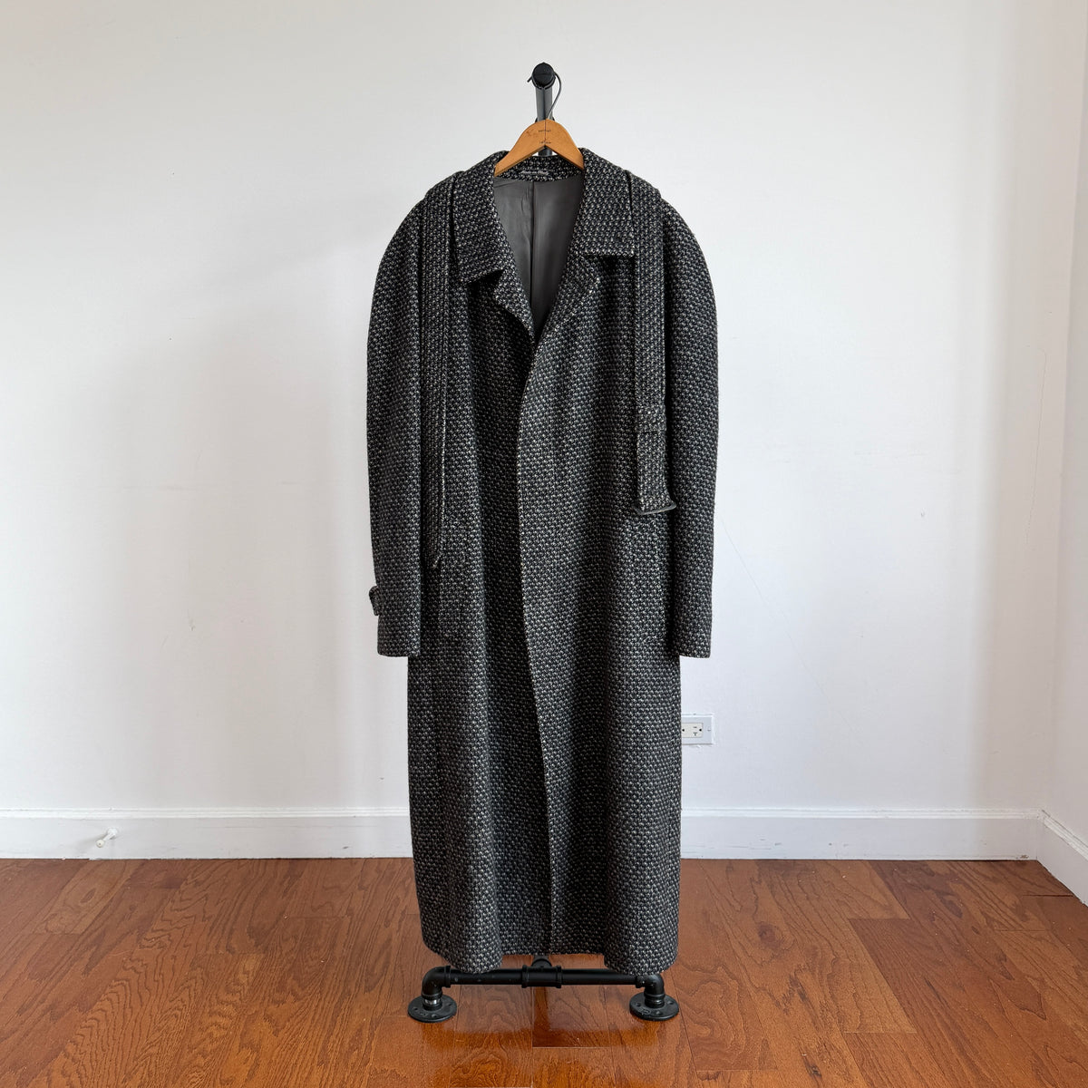 VNTG Giorgio Armani MANI (42R) 100% Wool Tweed Belted Balmacaan Overcoat