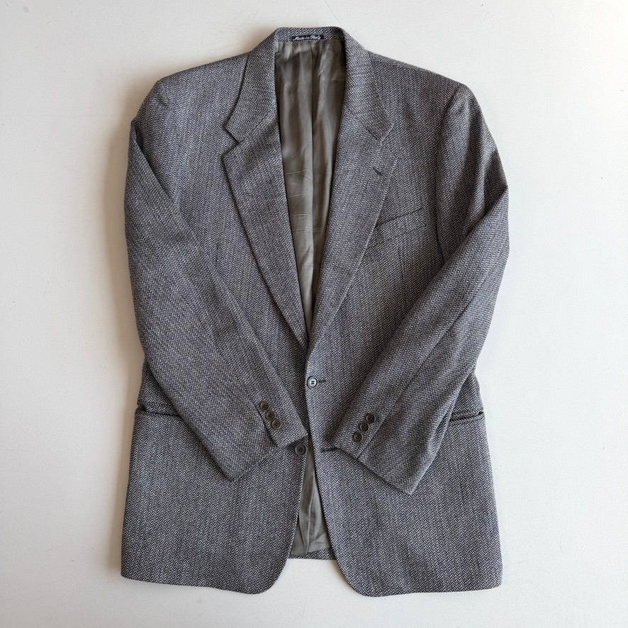 Valentino Uomo (44L) Wool Silk Herringbone Unvented Two Button Sport Coat
