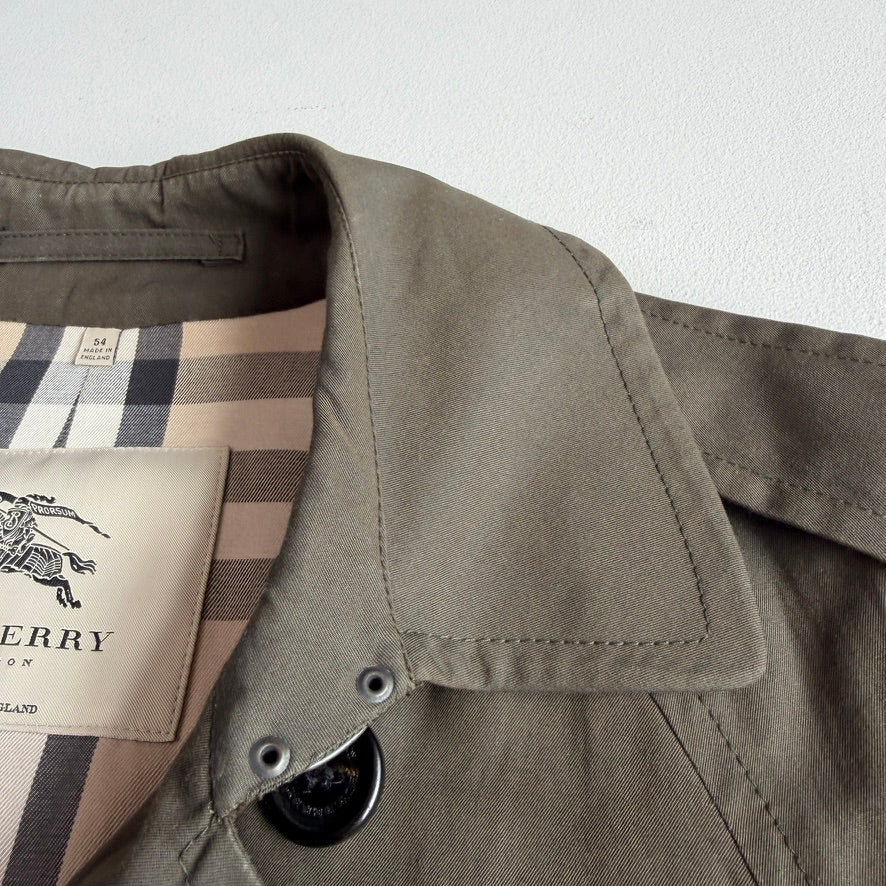 Burberry (54 IT) Kensington Gaberdine Cotton Olive Green Mid-Length Trench Coat