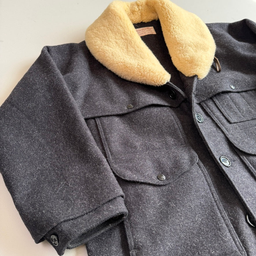 Filson (L) Shearling Collar Charcoal Mackinaw Wool Packer Coat