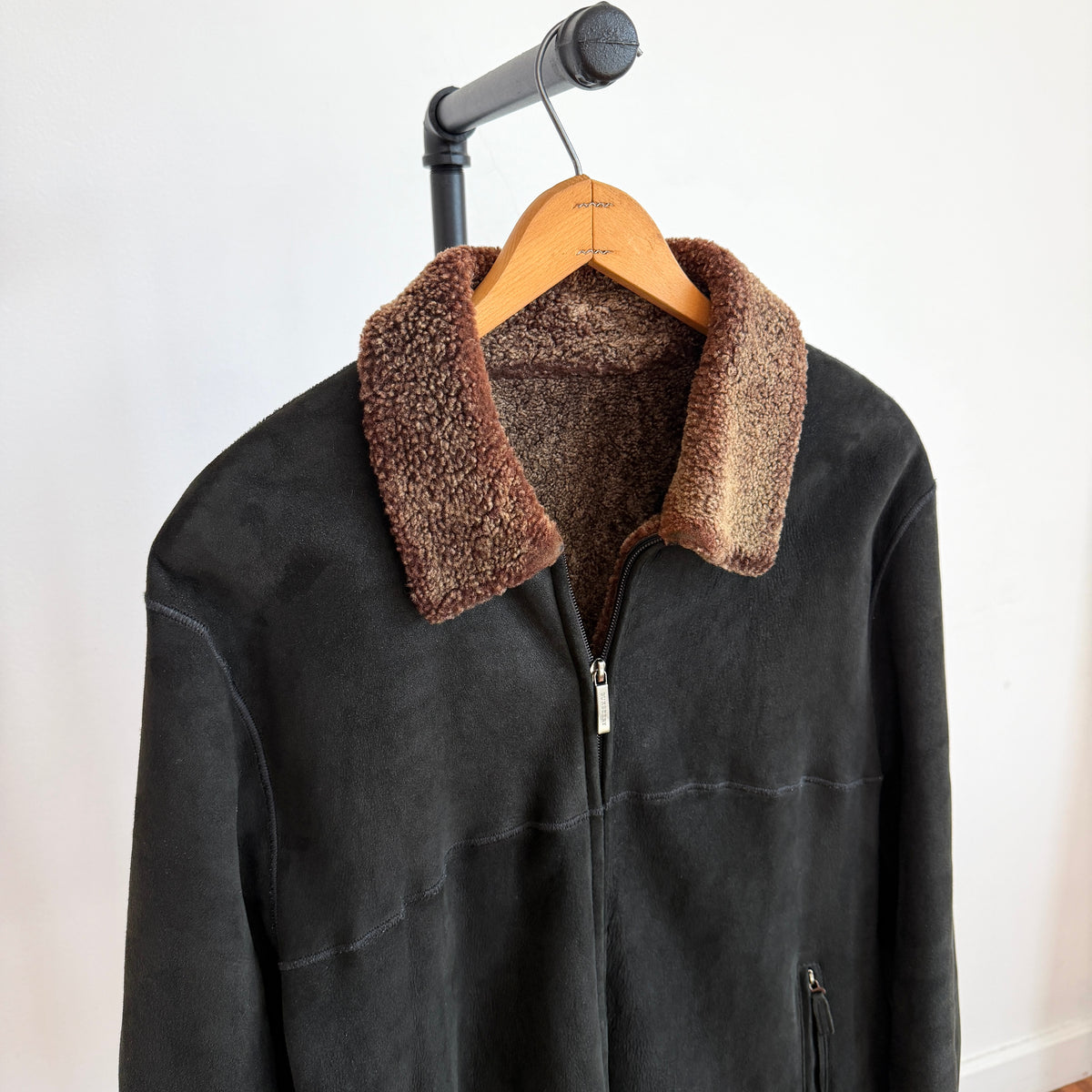 Burberry London (52) Lamb Shearling Suede Leather Black/Bronze Jacket