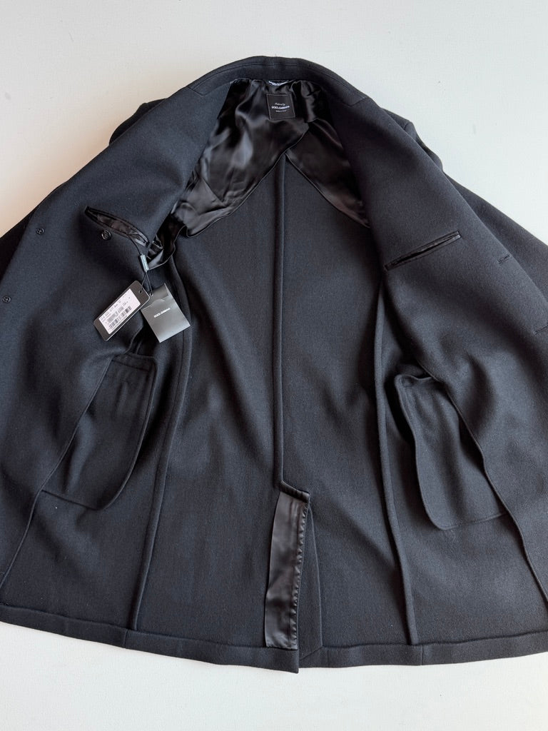 NWT Dolce & Gabbana (50IT / 40R) Black Wool Blend Peak Lapel Topcoat
