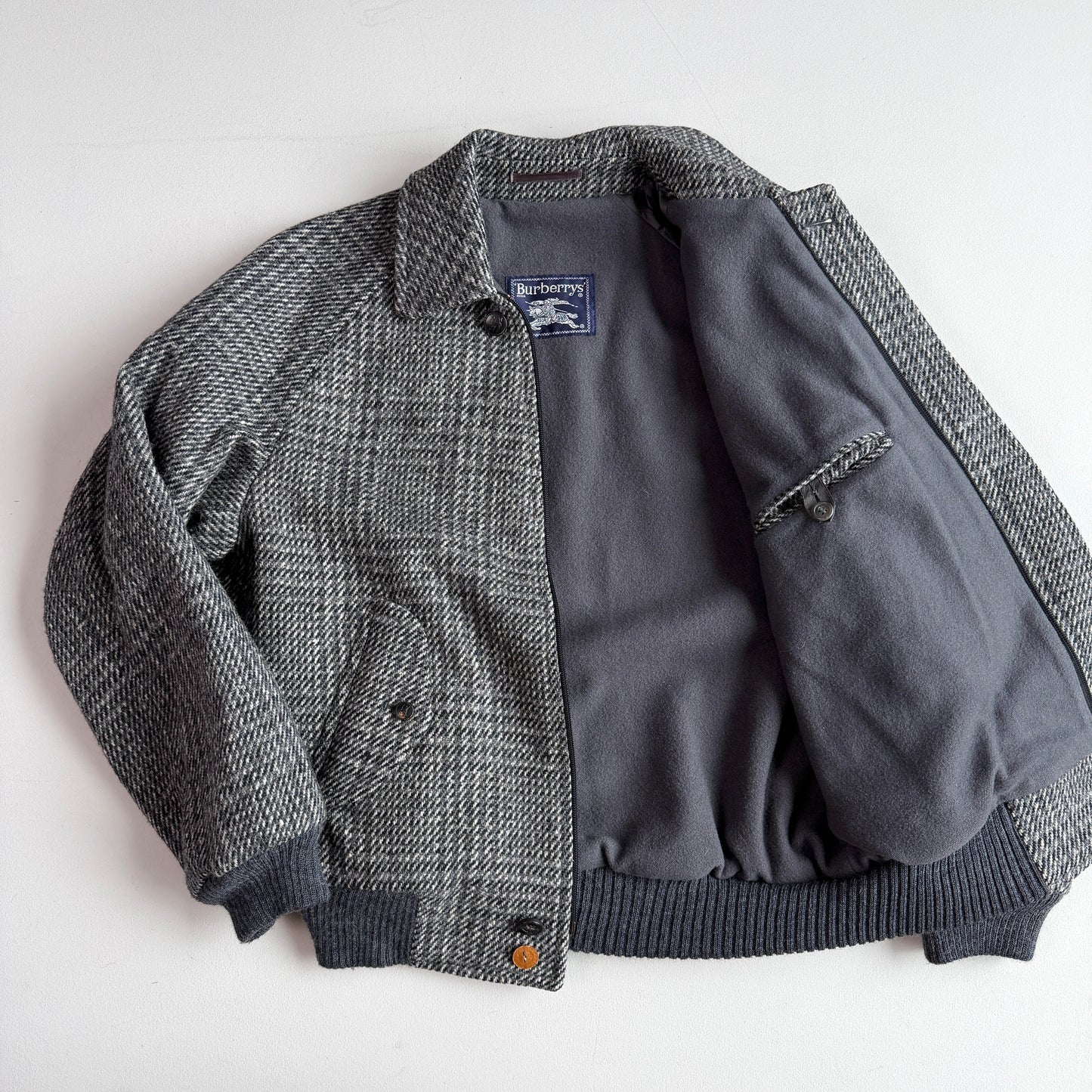 VNTG Burberry (36 / M) Tweed Wool Gray Raglan Sleeve Jacket