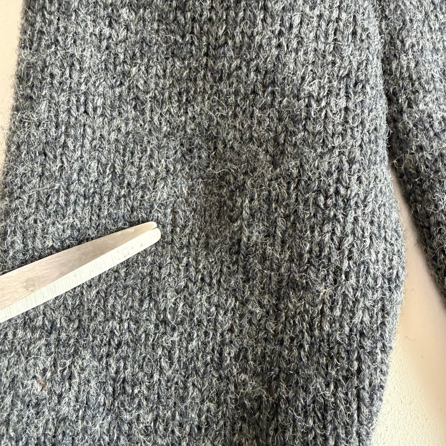 VNTG GANT (L) Ivy Prep "Gryffindor" Shetland Wool Cardigan Sweater