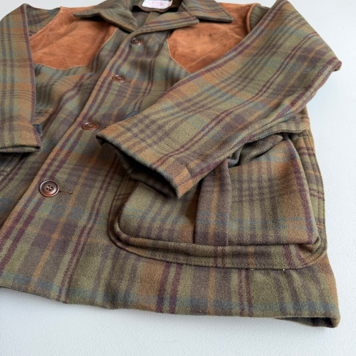Filson (L) Yukon Wool Plaid Shooting Cruiser Mackinaw Coat