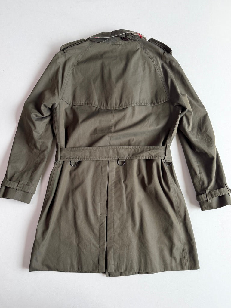 Burberry (54 IT) Kensington Gaberdine Cotton Olive Green Mid-Length Trench Coat