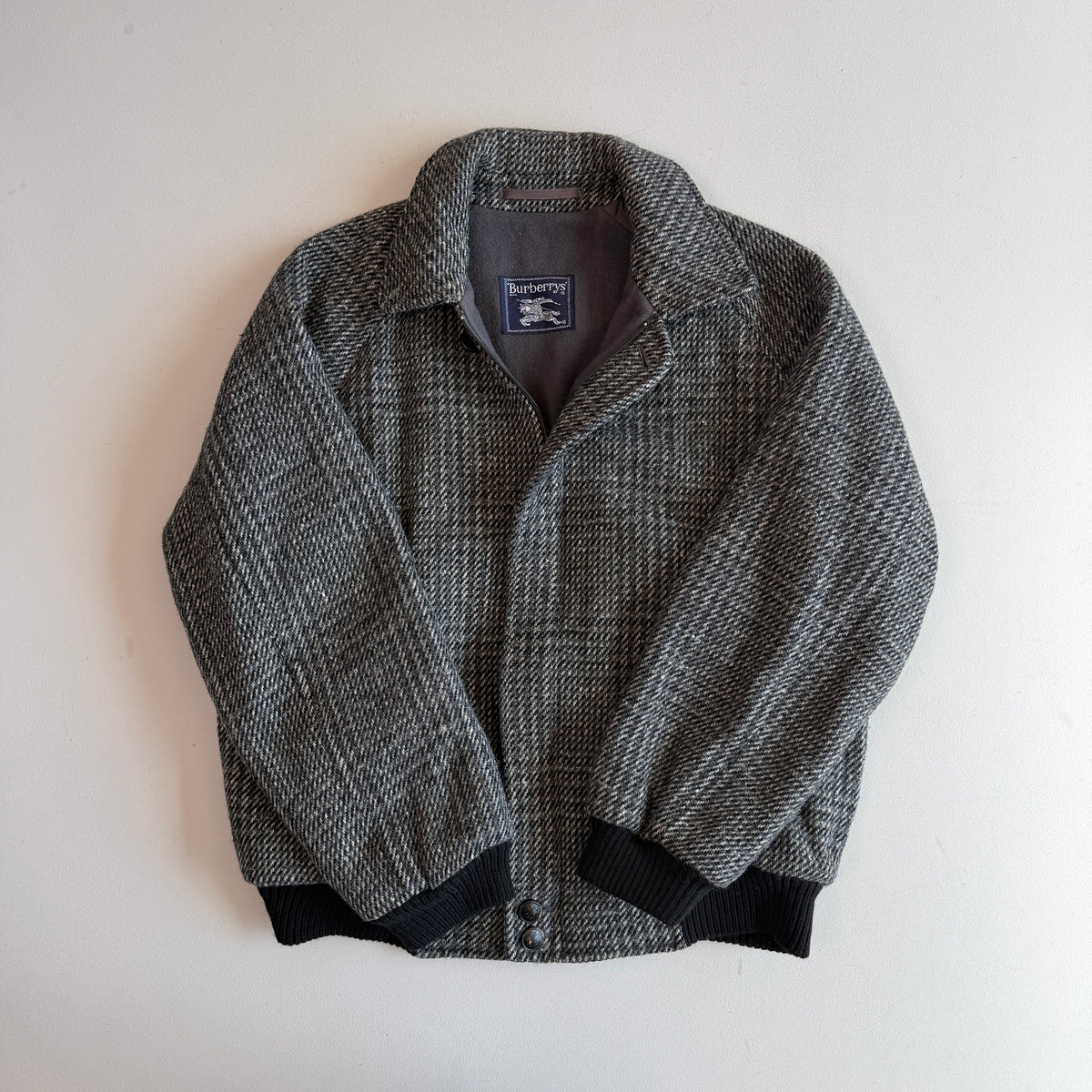 VNTG Burberry (40 / L) Tweed Wool Gray Raglan Sleeve Jacket