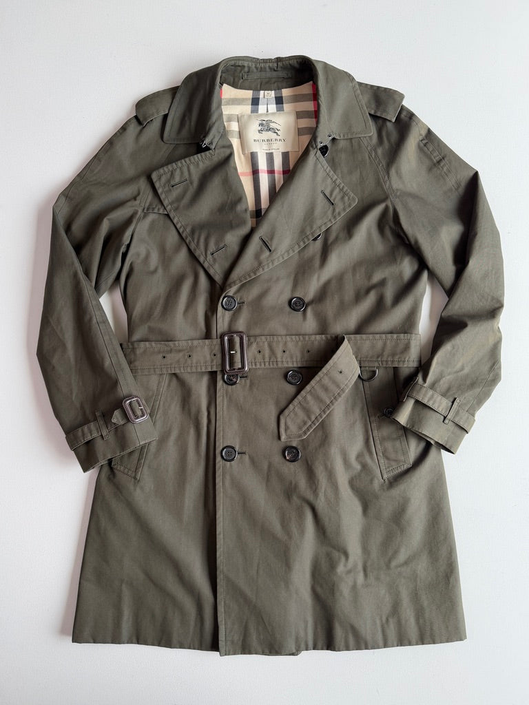 Burberry (54 IT) Kensington Gaberdine Cotton Olive Green Mid-Length Trench Coat