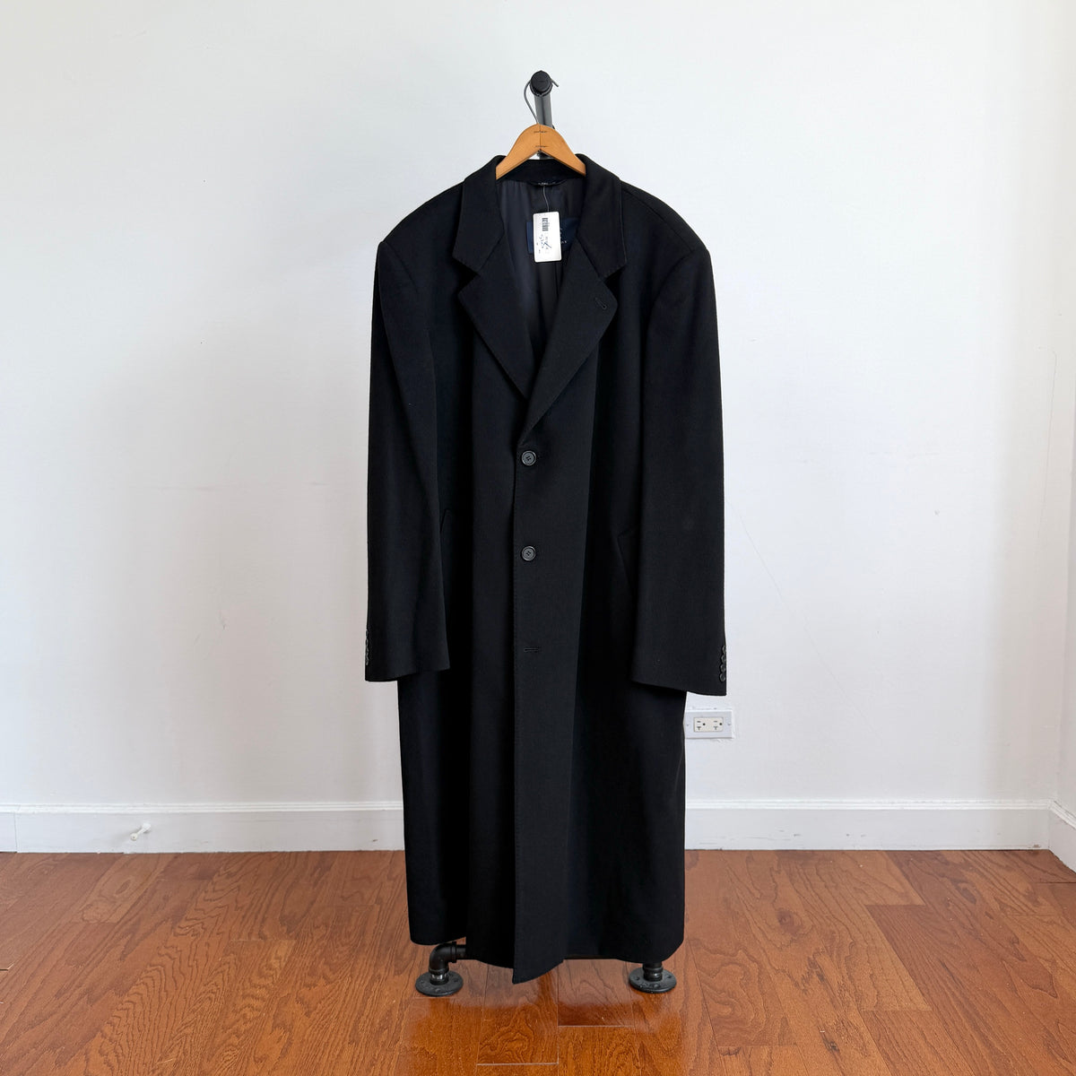 NWT Burberry (48L / 58L) 100% Cashmere Black Overcoat
