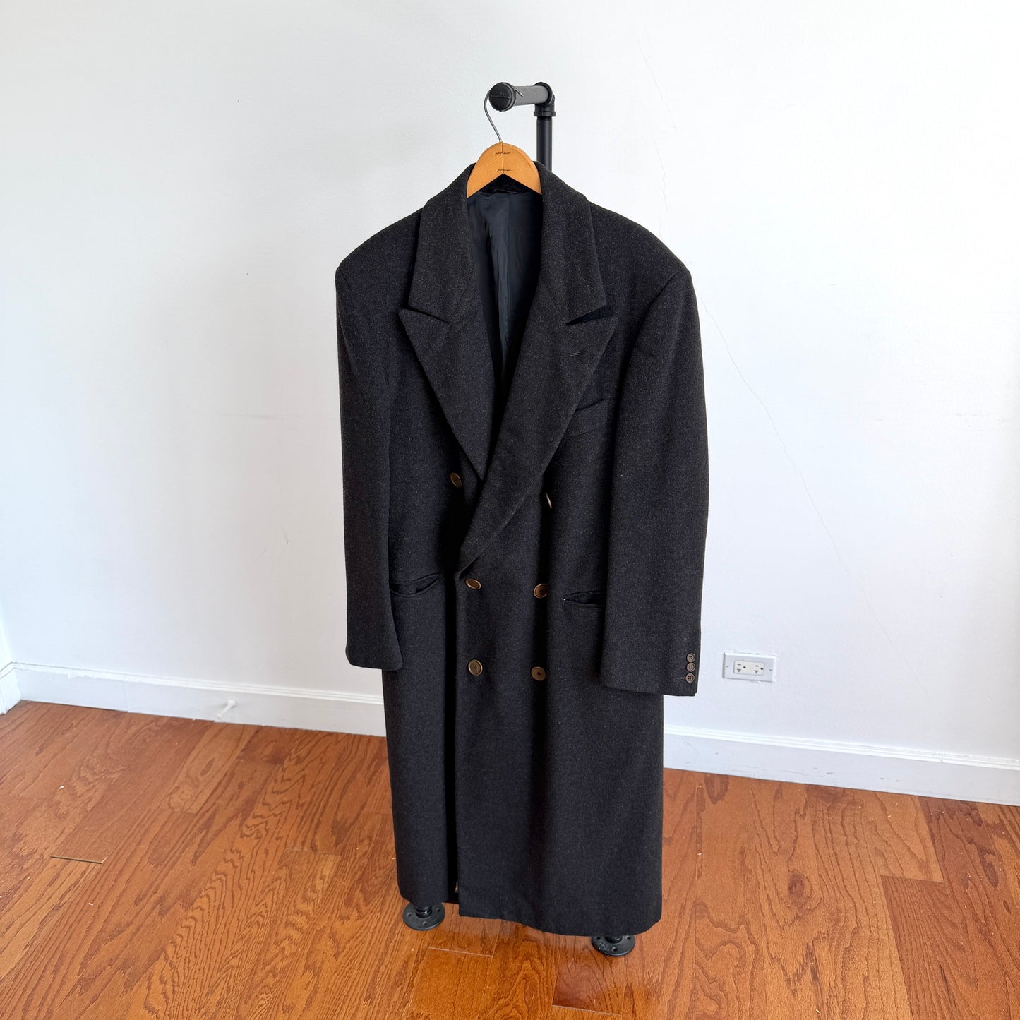 VNTG Giorgio Armani (42 / 52) 100% Cashmere Double Breast Overcoat