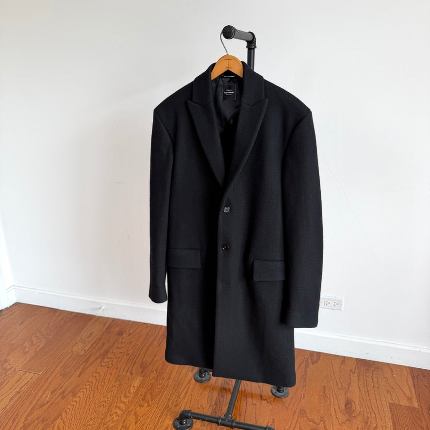 NWT Dolce & Gabbana (50IT / 40R) Black Wool Blend Peak Lapel Topcoat