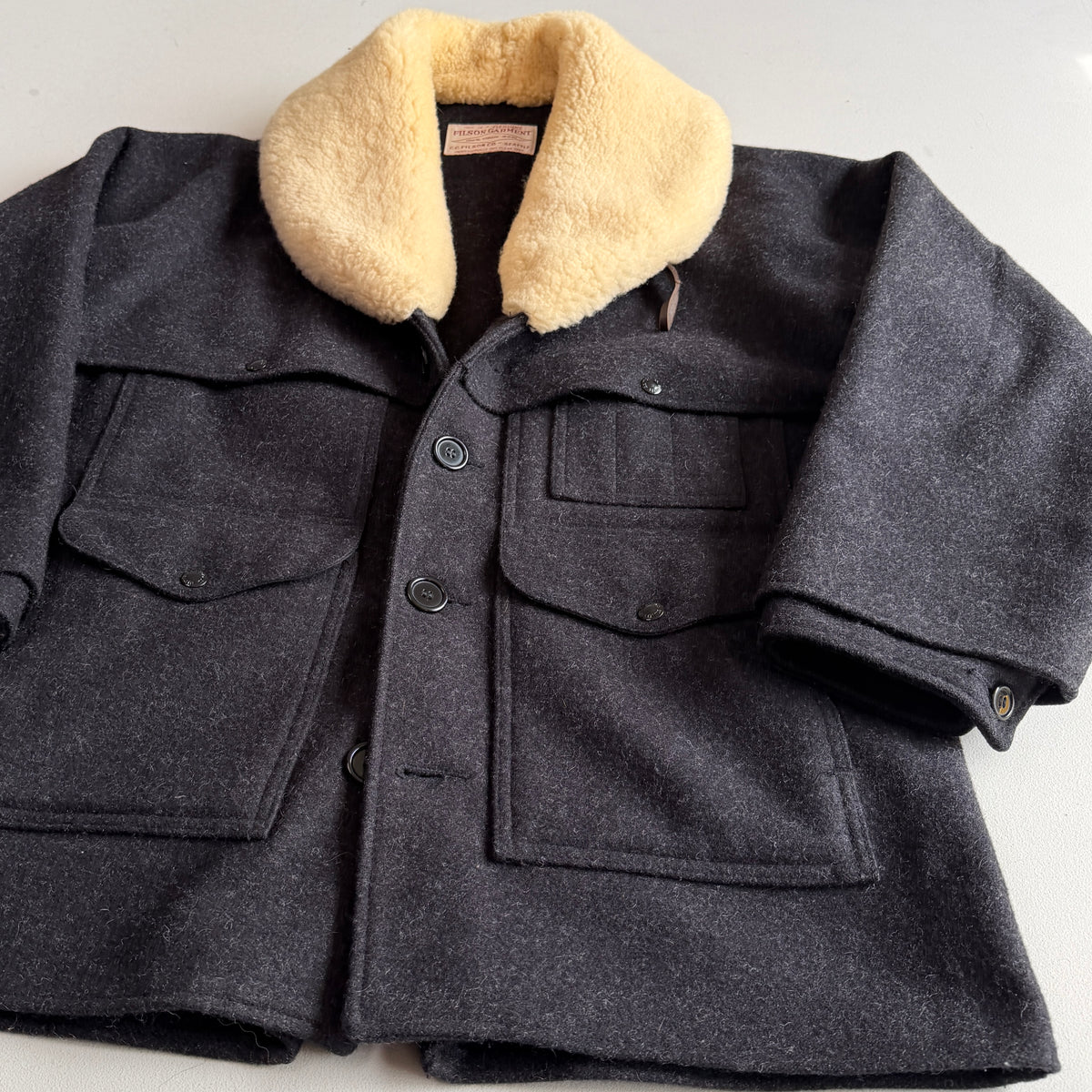 Filson (L) Shearling Collar Charcoal Mackinaw Wool Packer Coat