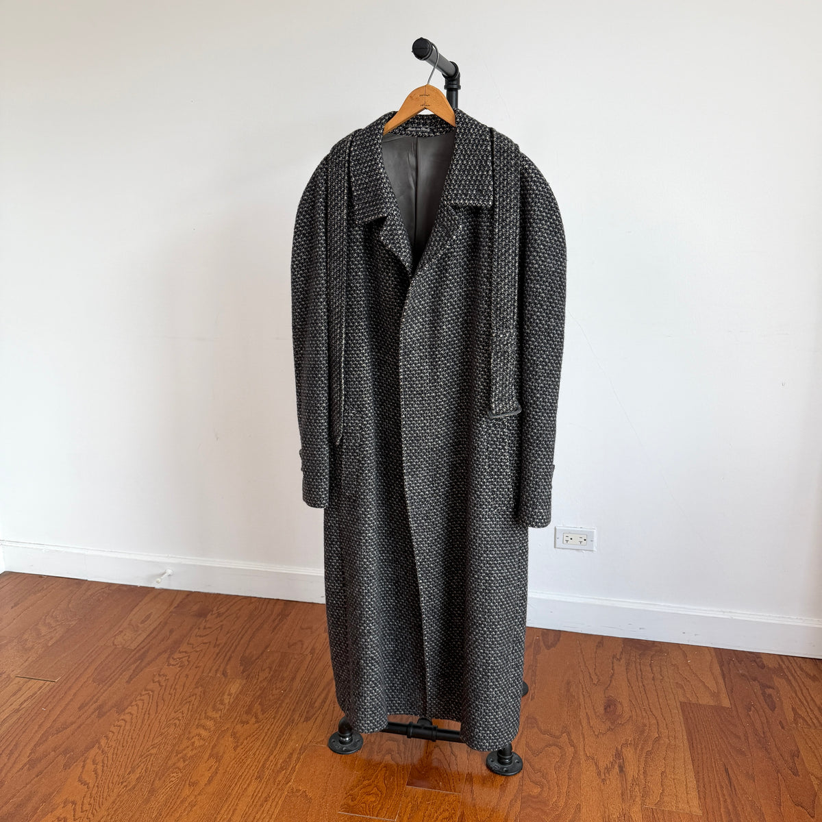 VNTG Giorgio Armani MANI (42R) 100% Wool Tweed Belted Balmacaan Overcoat