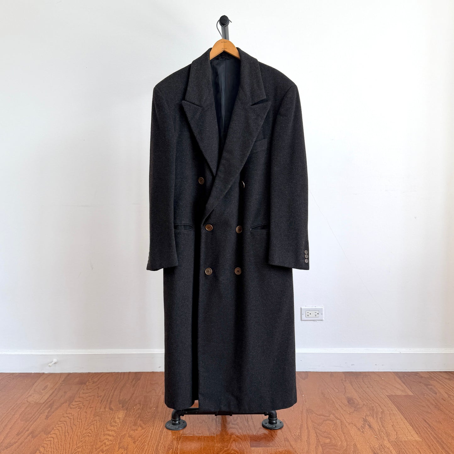 VNTG Giorgio Armani (42 / 52) 100% Cashmere Double Breast Overcoat