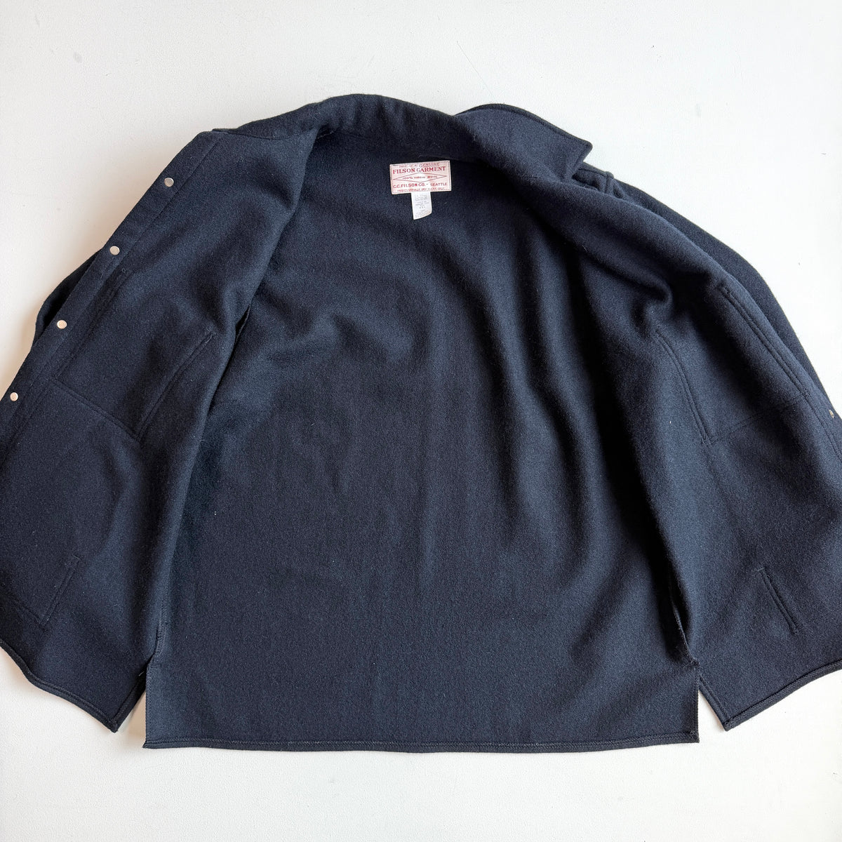 MINT! Filson (2XL) Navy Blue Wool Mackinaw Style 95 Cape Coat