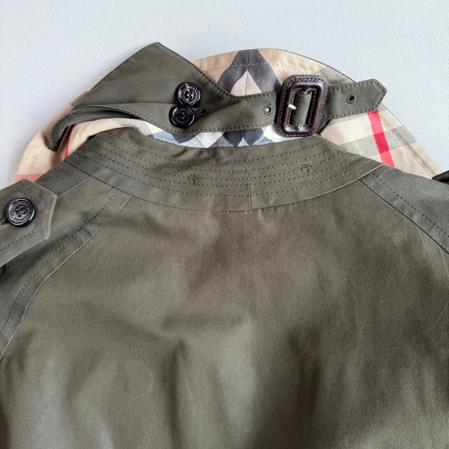 Burberry (54 IT) Kensington Gaberdine Cotton Olive Green Mid-Length Trench Coat
