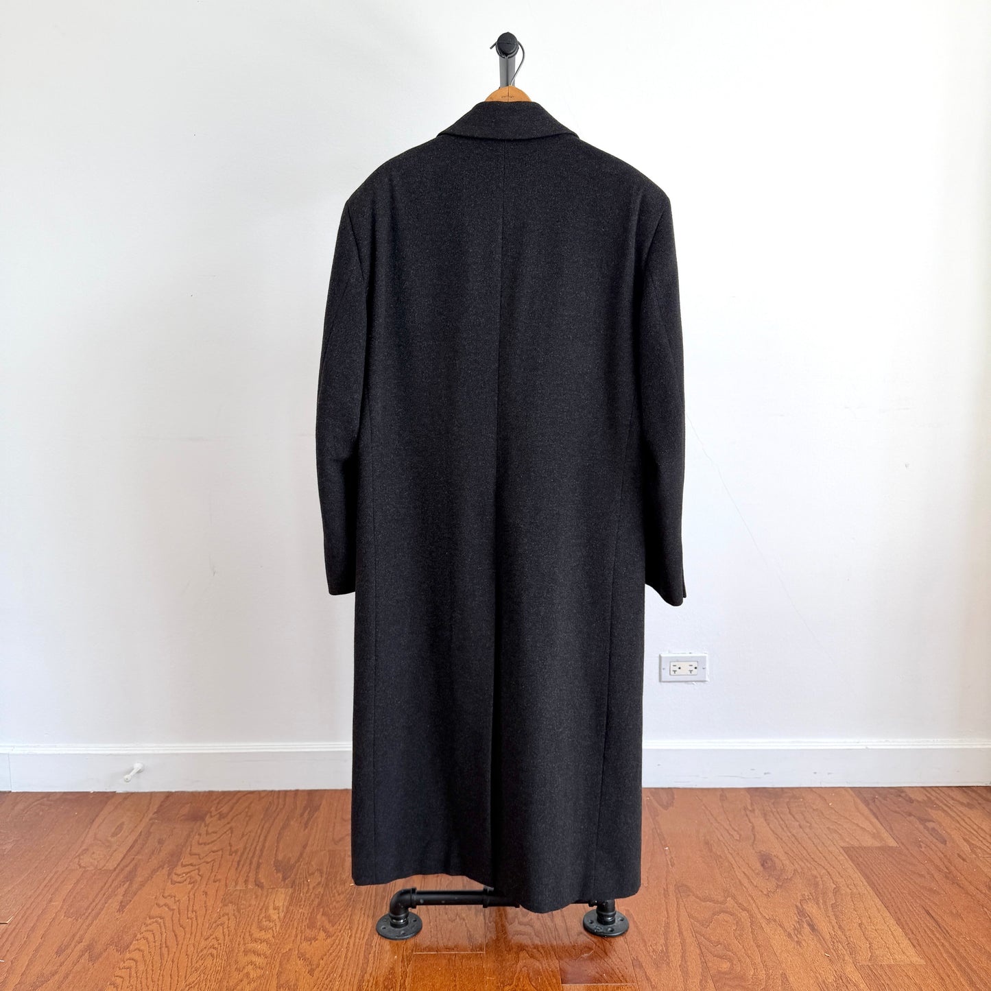 VNTG Giorgio Armani (42 / 52) 100% Cashmere Double Breast Overcoat