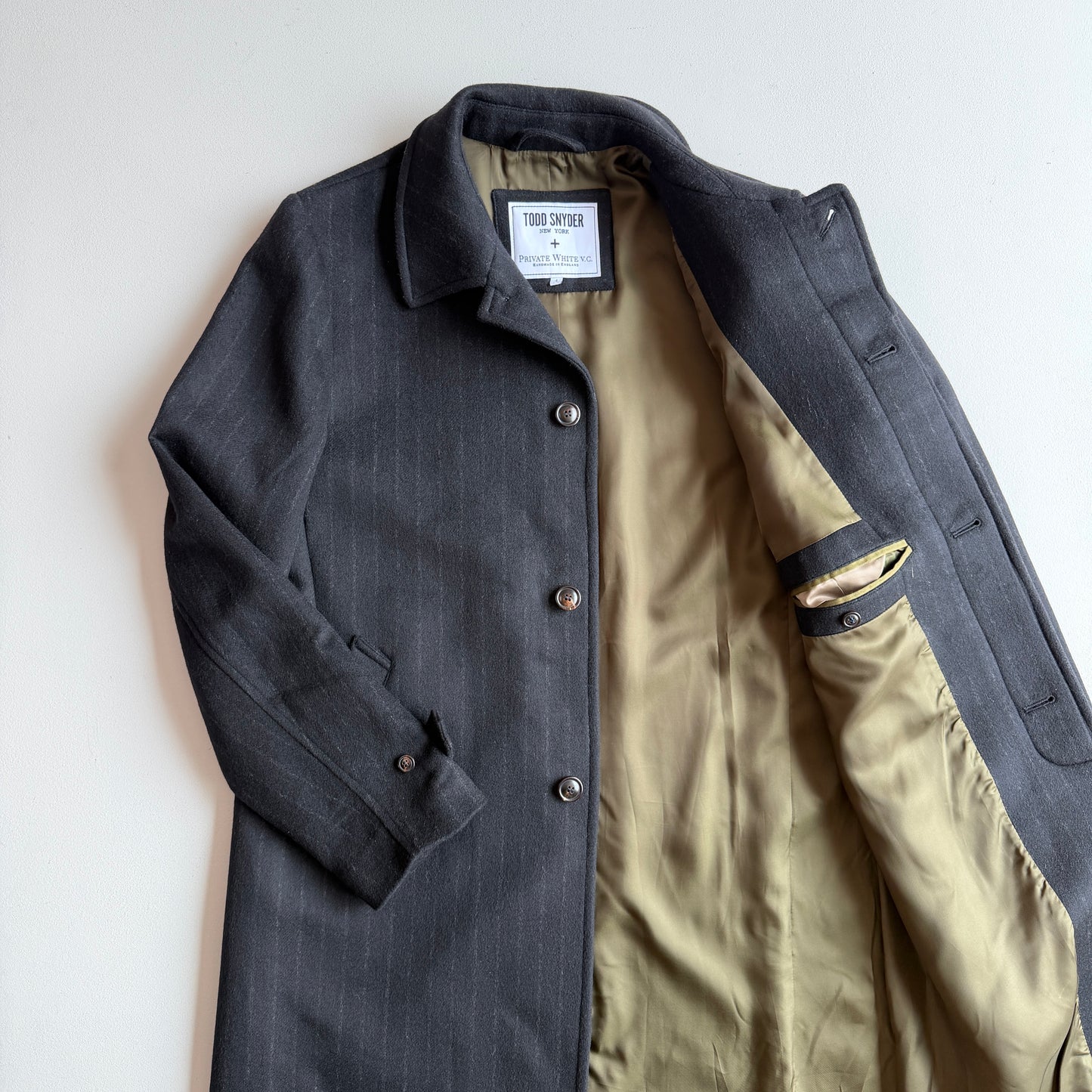 Todd Snyder / Private White VC (4 /M) Wool Gray Chalk Stripe Topcoat