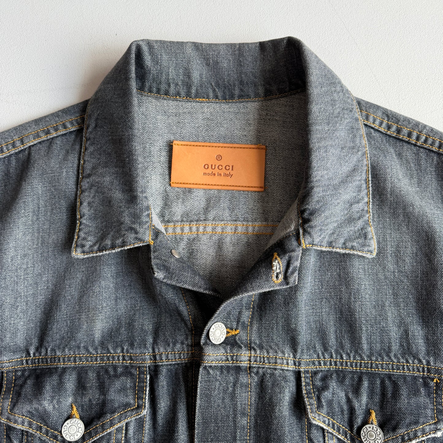 Gucci (52IT / L) Gray Faded Denim Type III Trucker Jacket