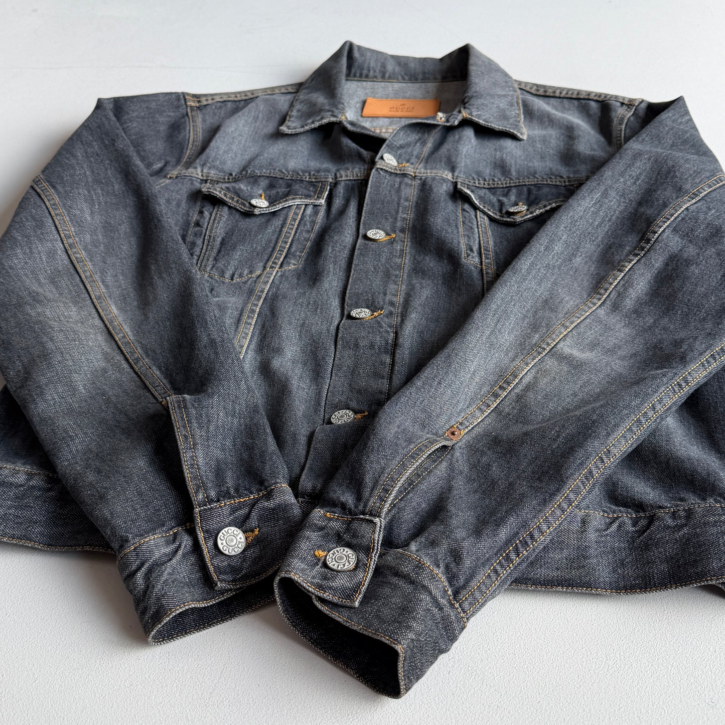Gucci (52IT / L) Gray Faded Denim Type III Trucker Jacket