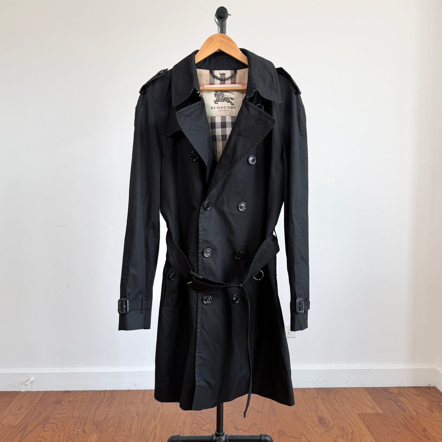 Burberry (54R) Black Poly/Cotton Double Breast Trench Coat